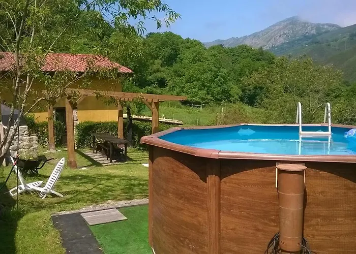LA NOZAL (piscina, barbacoa, jardín...)